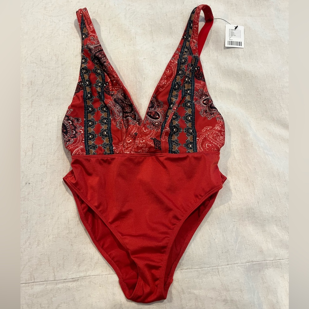 NEVER WORN: Urban Outfitters bodysuit